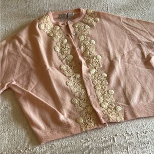 Vintage 100% Cashmere Women’s Sweater w/ Hand Embroidered Flowers
